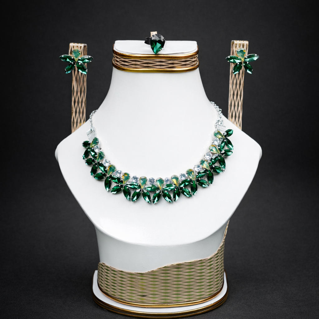 B9 - Stone Necklace