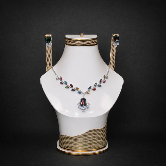 B10 - Stone Necklace