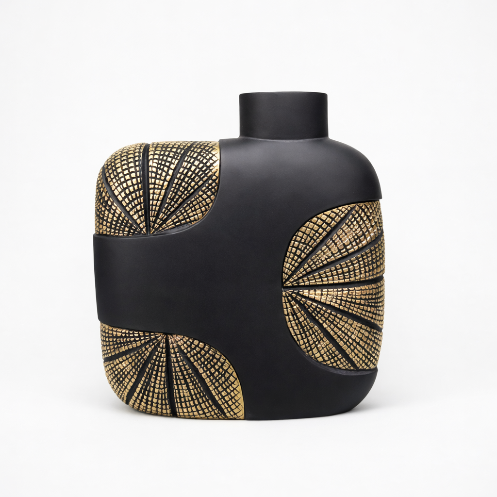 Small Majestic Leaf Vase