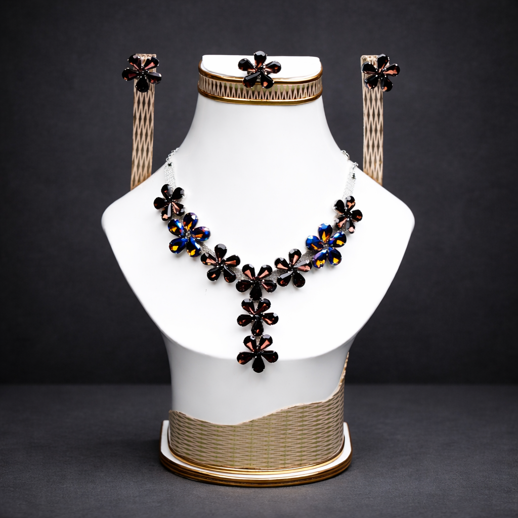 B13 - Stone Necklace